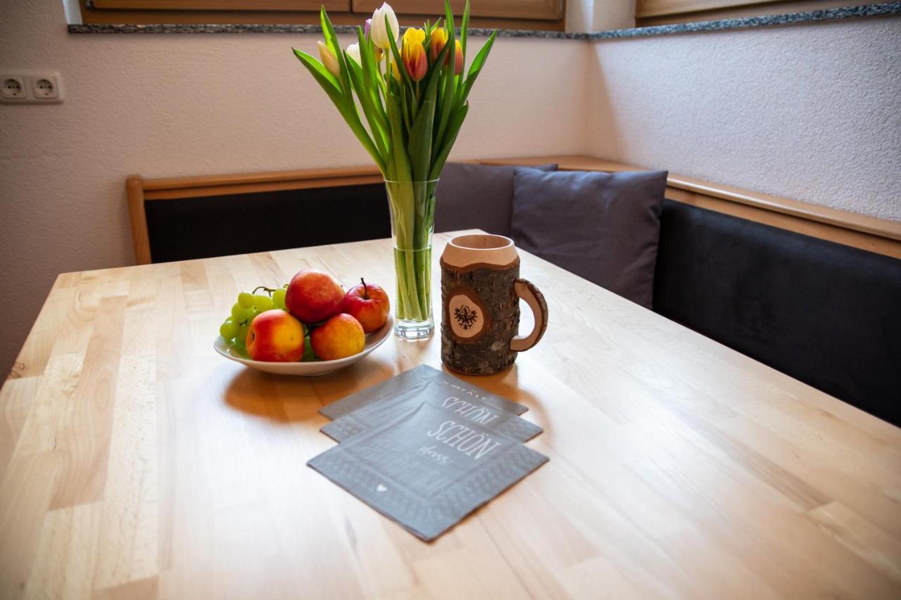 Apartmán Haus Raggl Landeck Exteriér fotografie