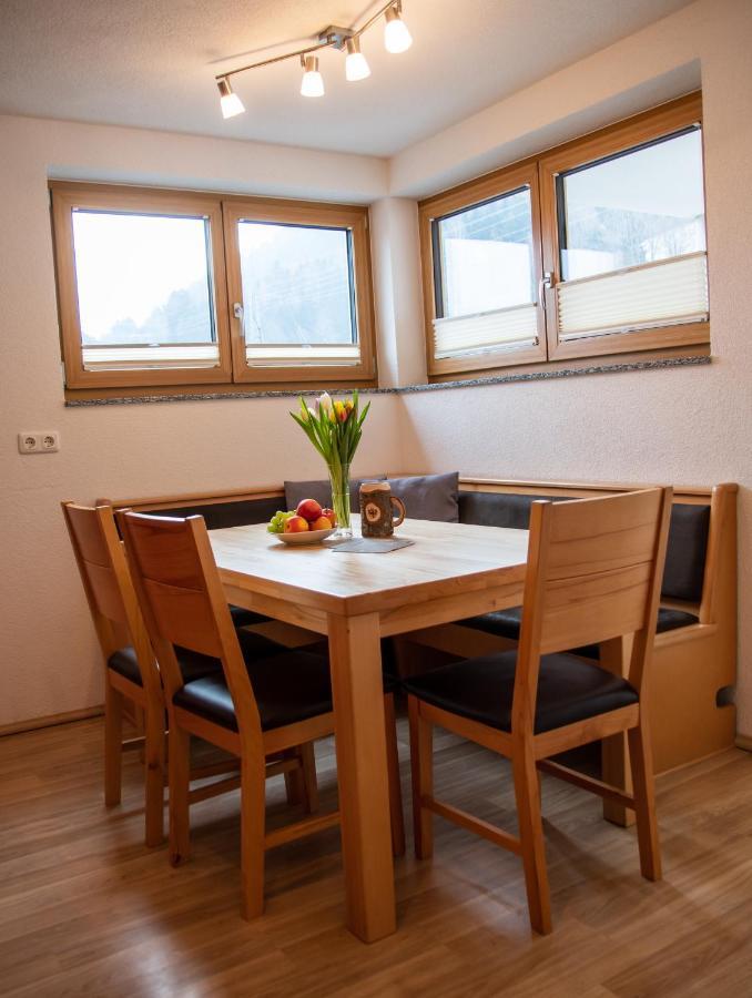 Apartmán Haus Raggl Landeck Exteriér fotografie